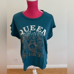 LetLuv for Anthropologie Queen 1976 Teal T-shirt, size Medium.